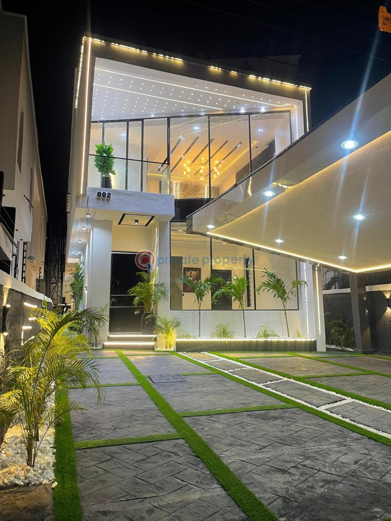 5 bedroom Detached Duplex For Sale Chevron Drive Lekki Lagos - 0