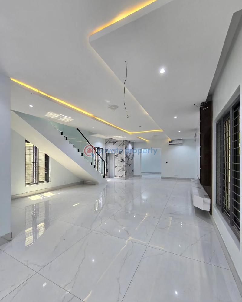 5 bedroom Detached Duplex For Sale Chevron Lekki Chevron Drive Lekki Lagos - 4