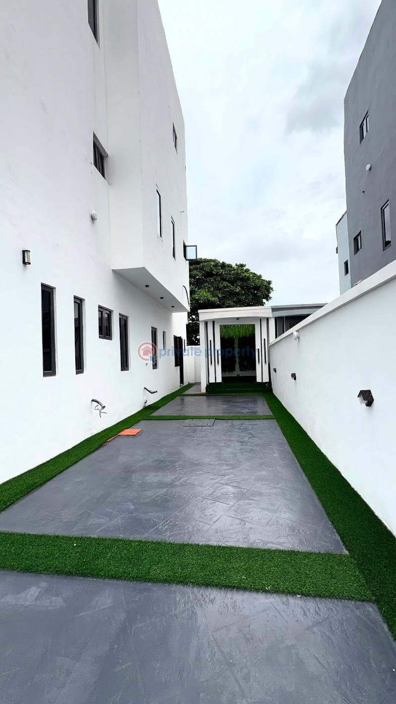 5 bedroom Detached Duplex For Sale Oko Oba Agege Lagos - 3