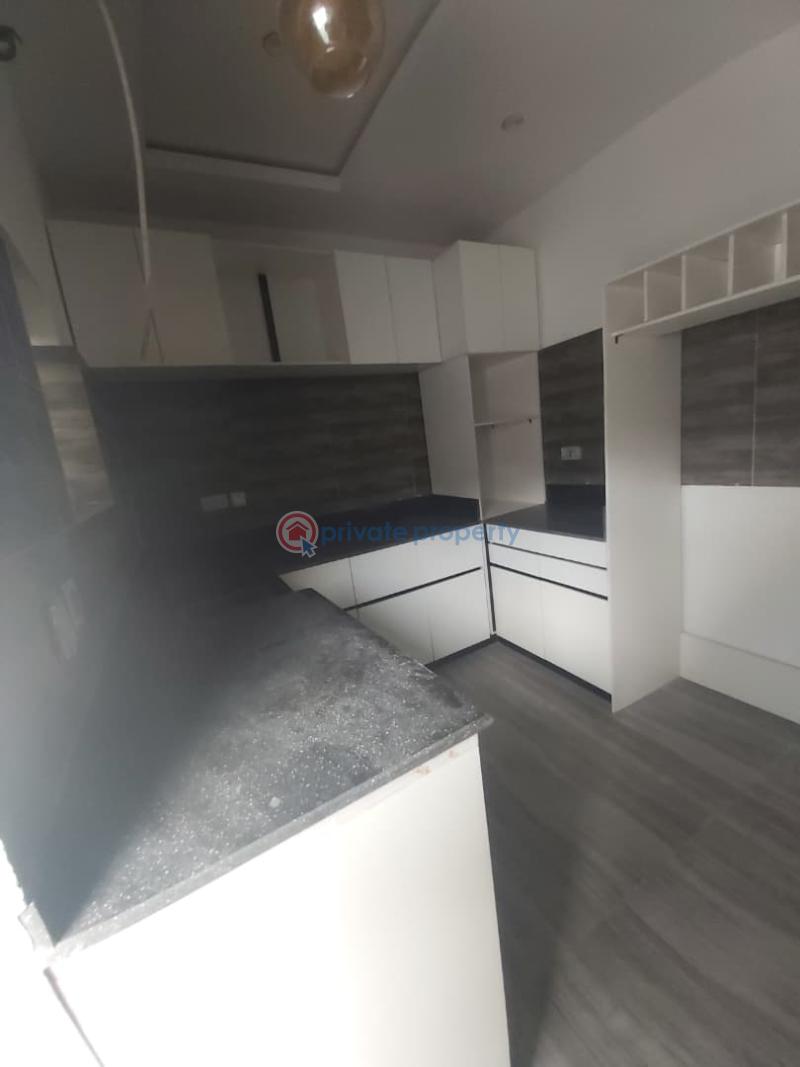 4 bedroom Terraced Duplex For Sale Chevron Lekki Phase 2 Lagos - 11