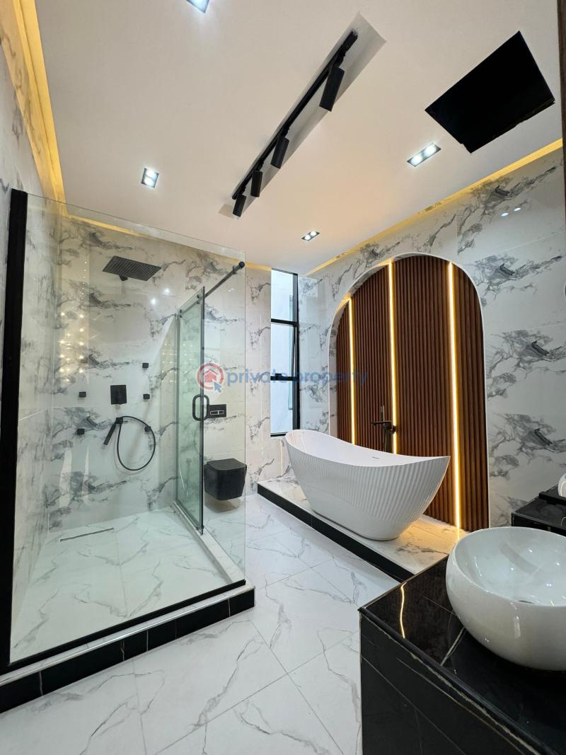 5 bedroom Detached Duplex For Sale Chevron Drive Lekki Lagos - 0