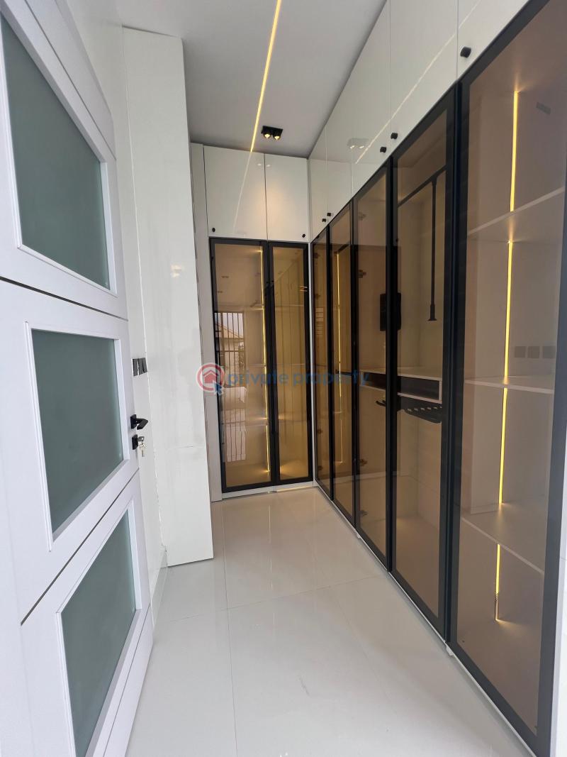 5 bedroom Detached Duplex For Sale Mobil Ilaje Ajah Lagos - 2