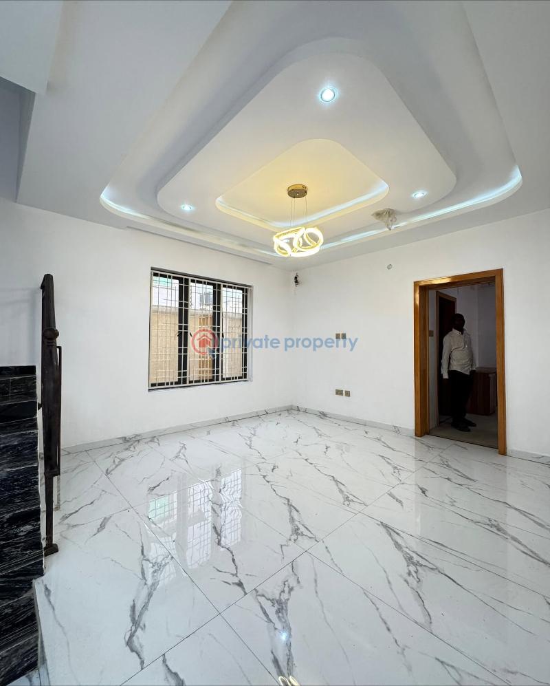 5 bedroom Detached Duplex For Sale Omole Phase 1 Ikeja Lagos - 19