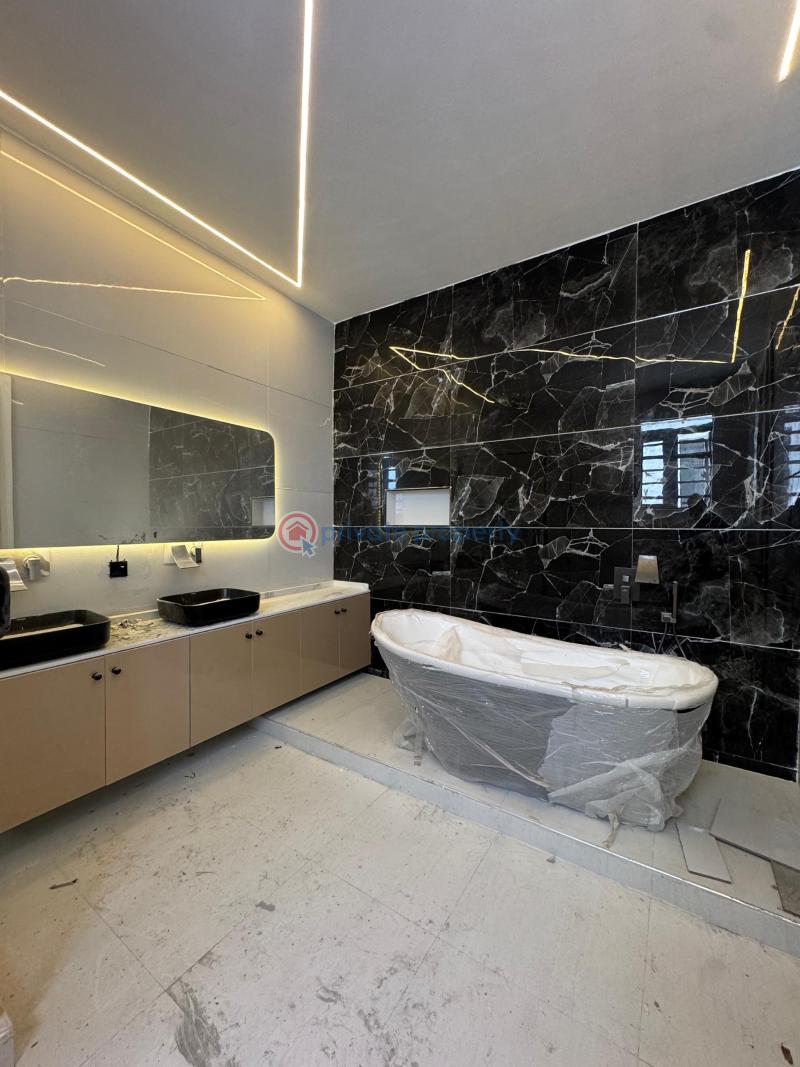 5 bedroom Detached Duplex For Sale Lekki Phase 1 Lagos - 17