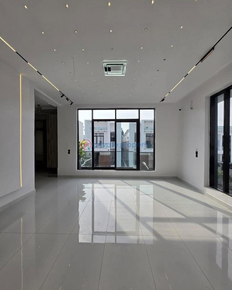 5 bedroom Duplex For Sale Chevron Drive Lekki Lagos - 5