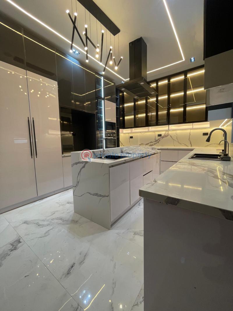 5 bedroom Duplex For Sale Freedom Way Lekki Lekki Phase 1 Lagos - 17