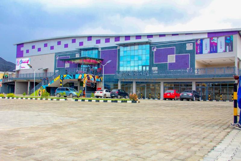 Mall/Complex/Plaza For Sale Ikota Lekki Phase 2 Lagos - 0