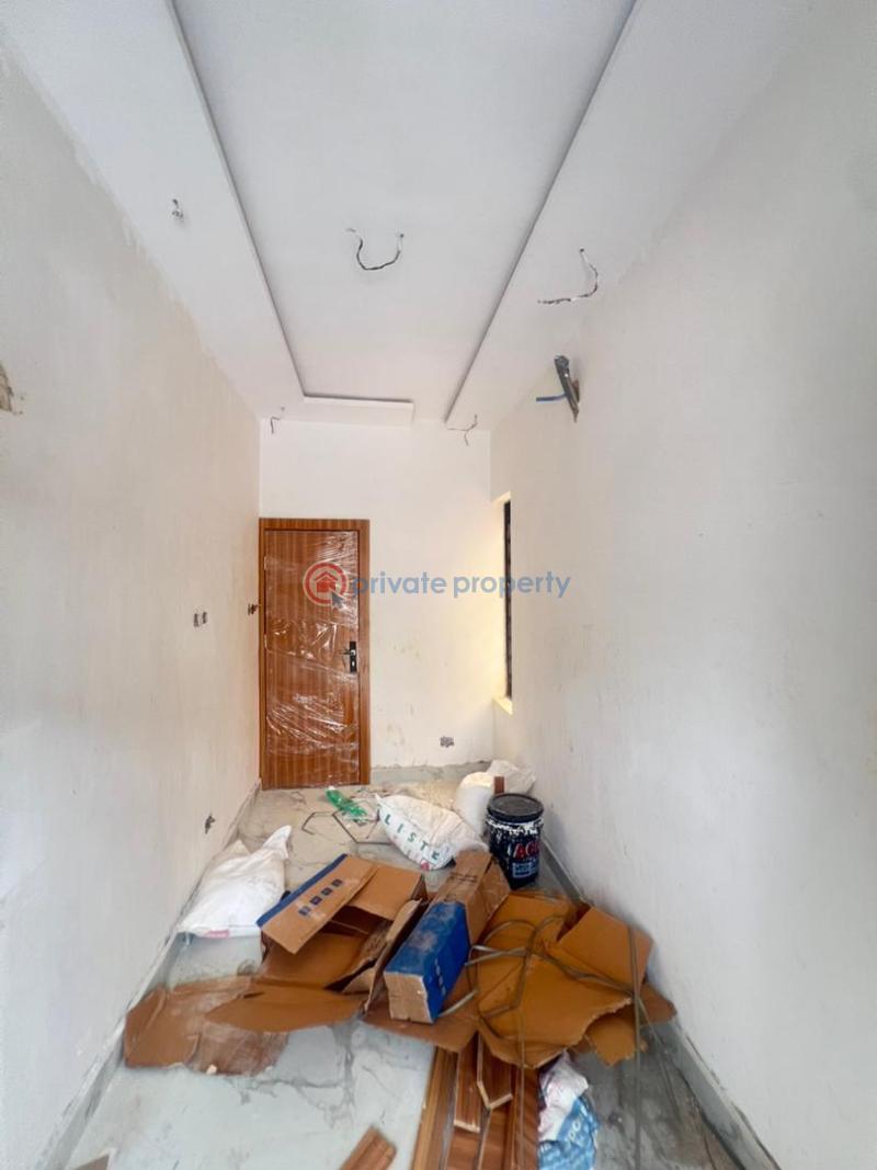5 bedroom Detached Duplex For Sale Omole Phase 2 Ojodu Lagos - 1