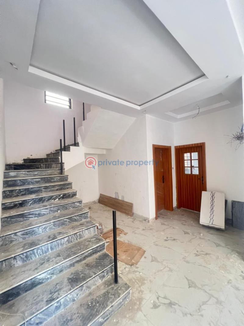 5 bedroom Detached Duplex For Sale Omole Phase 2 Ojodu Lagos - 3