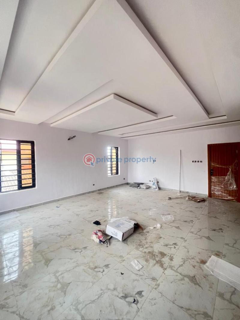 5 bedroom Detached Duplex For Sale Omole Phase 2 Ojodu Lagos - 9
