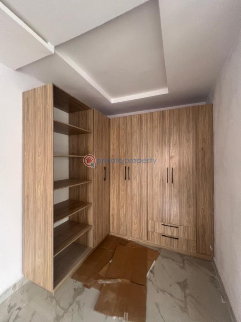 5 bedroom Detached Duplex For Sale Omole Phase 2 Ojodu Lagos - 10