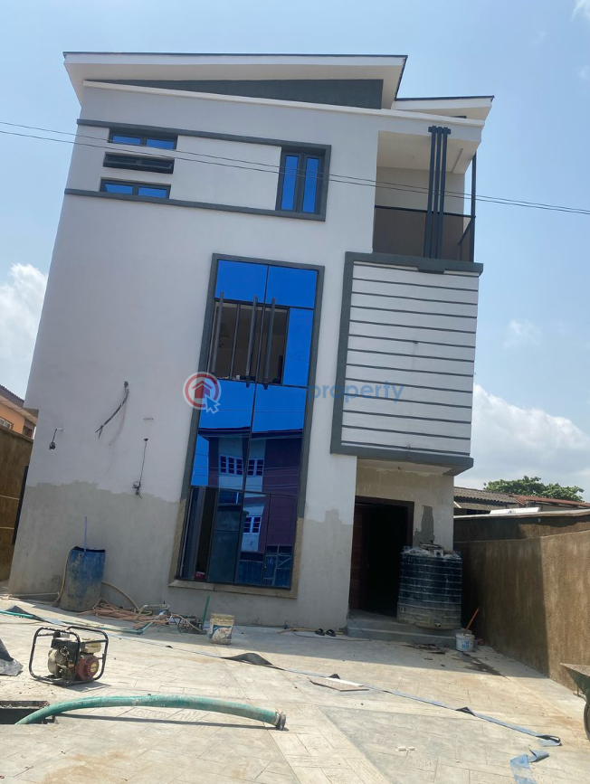 4 bedroom Duplex For Sale Gbagada Secured Location Ifako-Gbagada Lagos