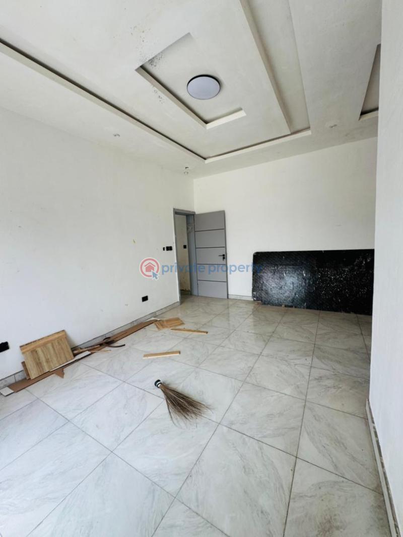 4 bedroom Semi detached Duplex For Sale Ogudu GRA Lagos - 7