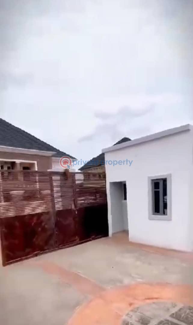4 bedroom Detached Duplex For Sale Wtc Estate Enugu Area  - 1