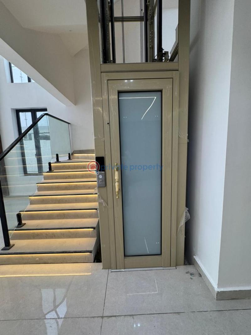 5 bedroom Detached Duplex For Sale Lekki Phase 1 Lagos - 2