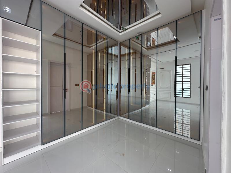 5 bedroom Duplex For Sale Chevron Lekki Lagos - 14