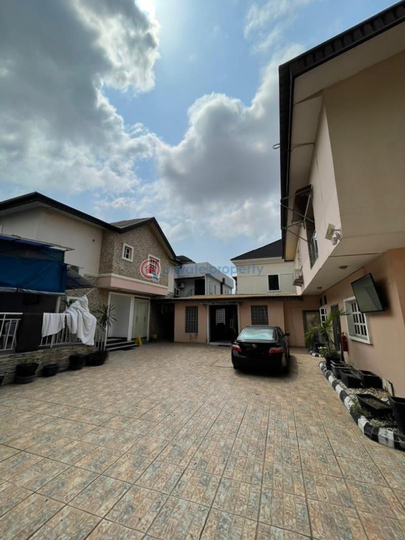 10 bedroom Hostel For Rent Lekki Phase 1 Lekki Lagos - 1