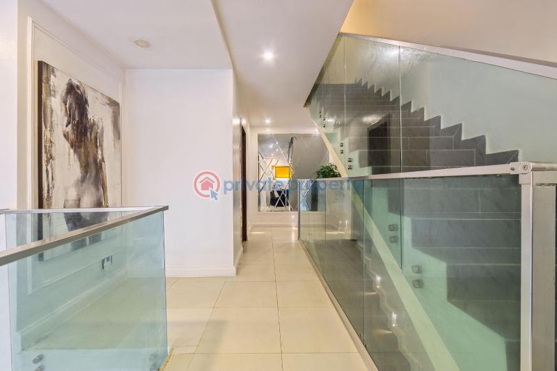 2 bedroom Maisonette Short let Off Admiralty Way Lekki Phase 1 Lagos - 16