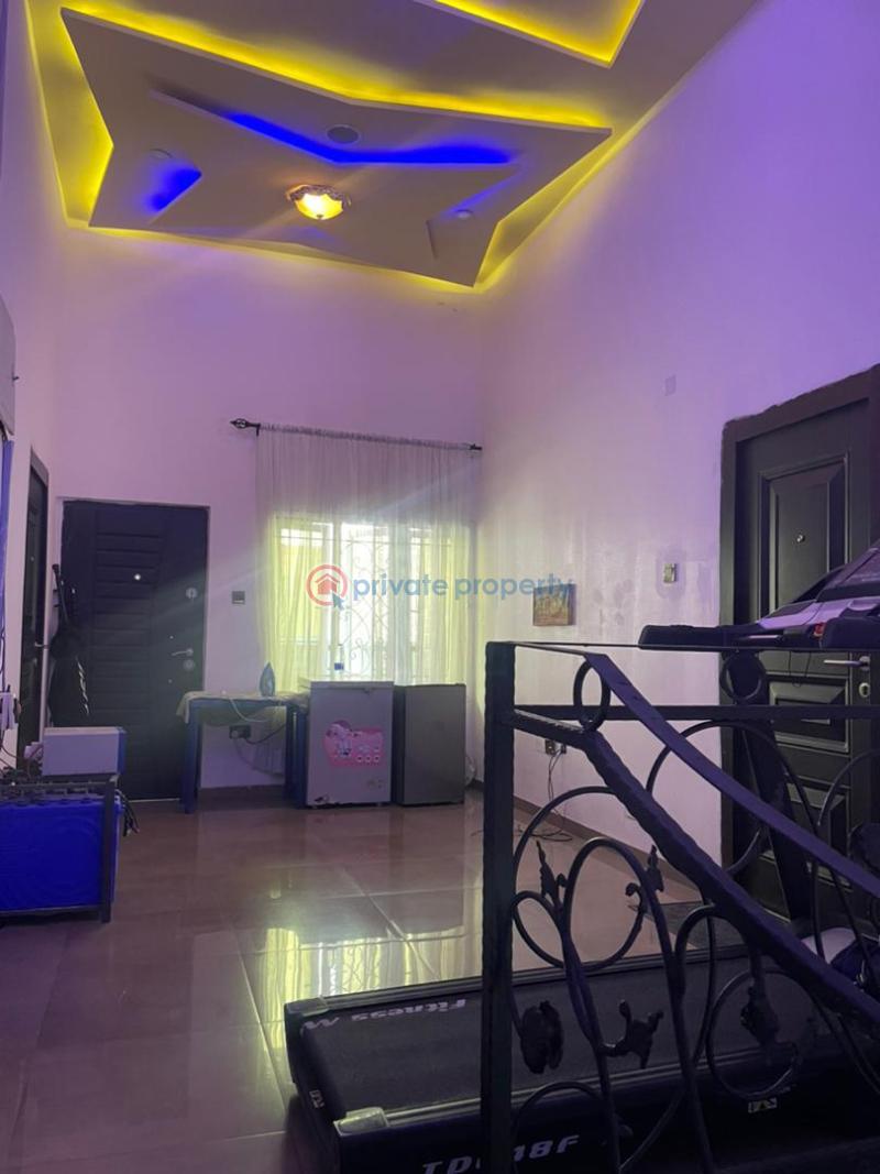 4 bedroom Terraced Duplex For Sale Chevron Lekki Phase 2 Lagos - 1