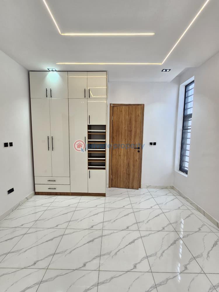 4 bedroom Detached Duplex For Sale Victoria Garden City Lekki Lagos - 3