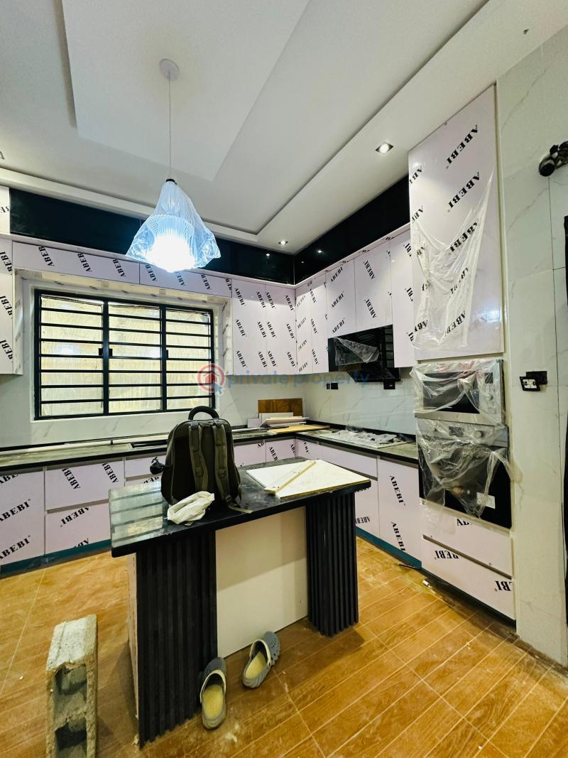 5 bedroom Detached Duplex For Sale Omole Phase 2 Ojodu Lagos - 8