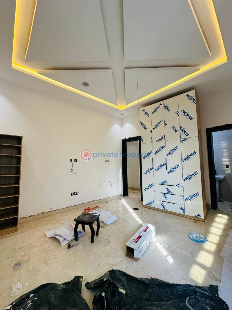 5 bedroom Detached Duplex For Sale Omole Phase 2 Ojodu Lagos - 0