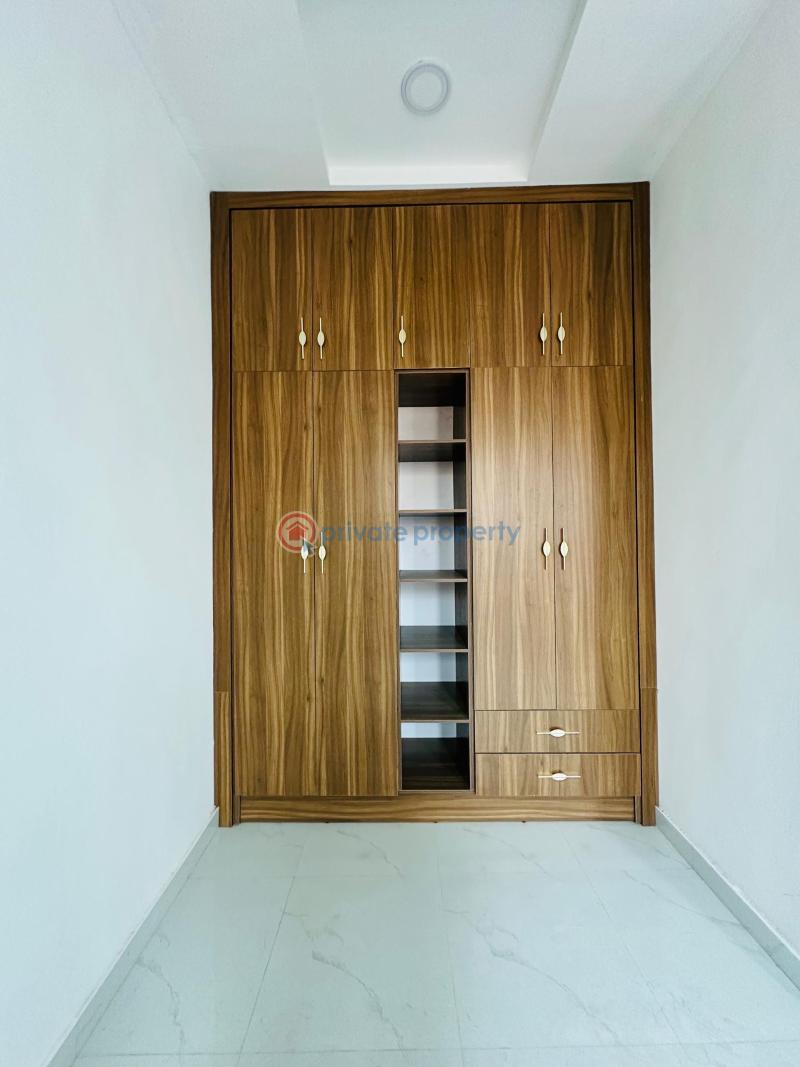 5 bedroom Detached Duplex For Sale Omole Phase 2 Ojodu Lagos - 8