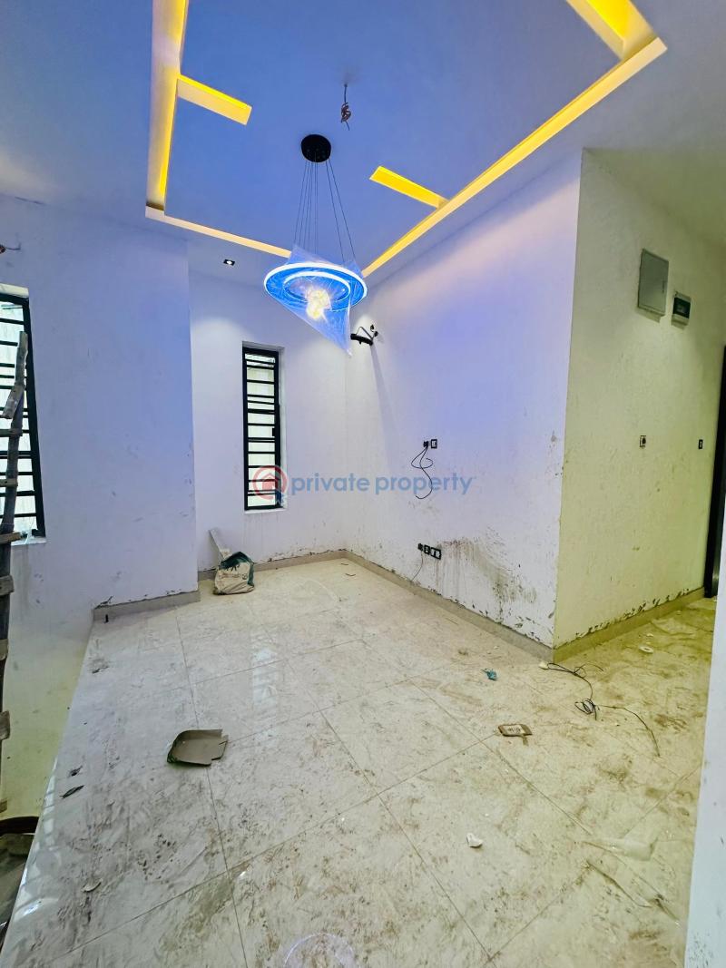 5 bedroom Detached Duplex For Sale Omole Phase 2 Ojodu Lagos - 4
