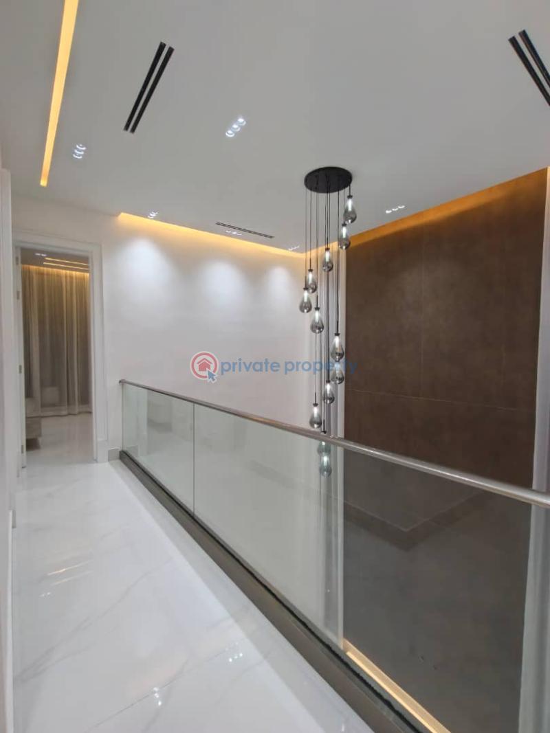 5 bedroom Duplex For Sale Pinnock Axis Osapa Lekki Lagos - 9