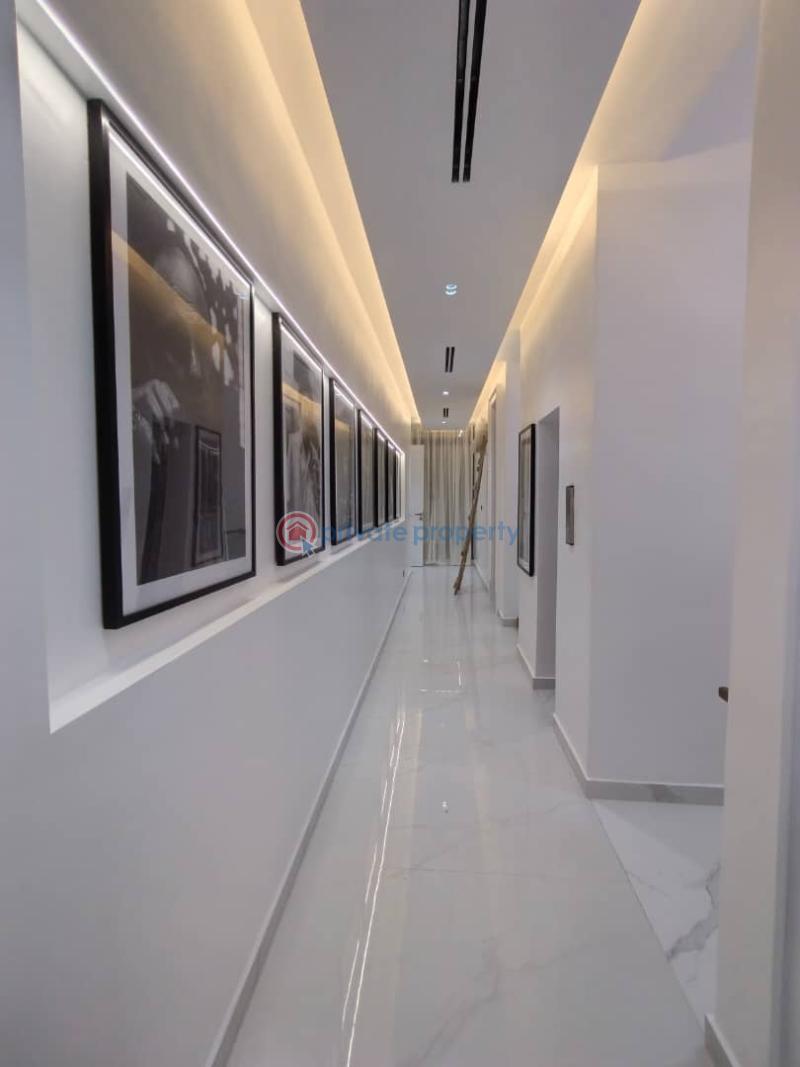 5 bedroom Duplex For Sale Pinnock Axis Osapa Lekki Lagos - 18
