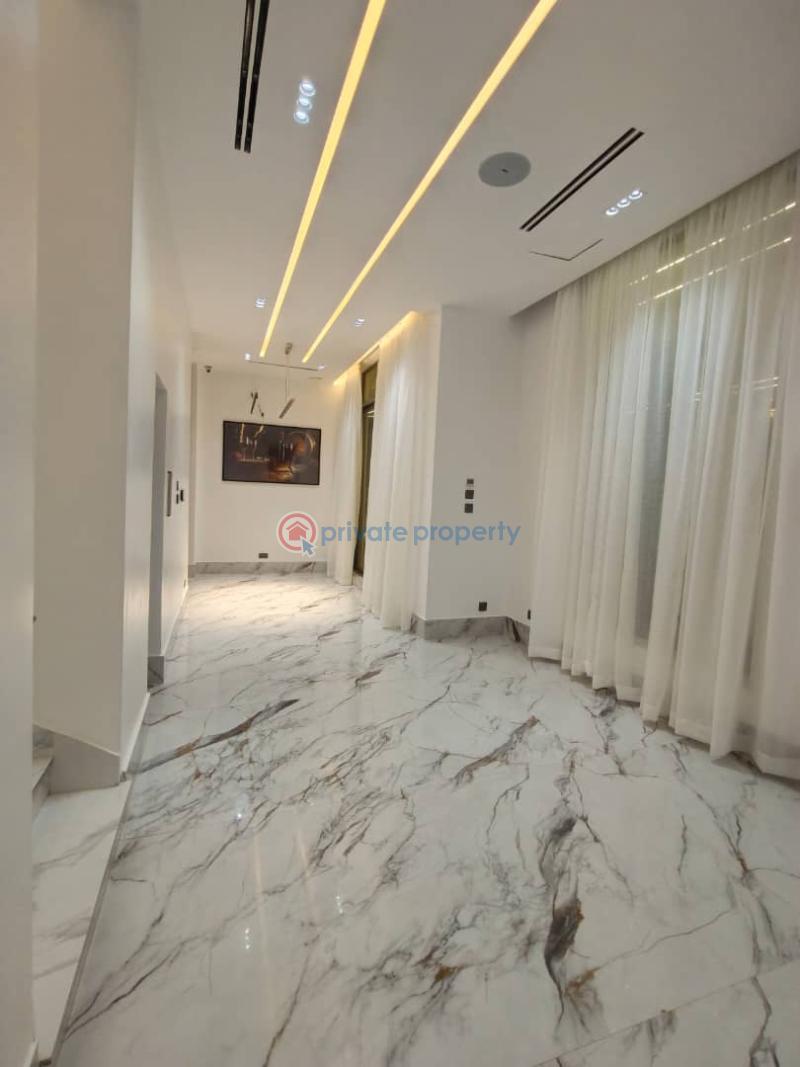 5 bedroom Duplex For Sale Pinnock Axis Osapa Lekki Lagos - 17