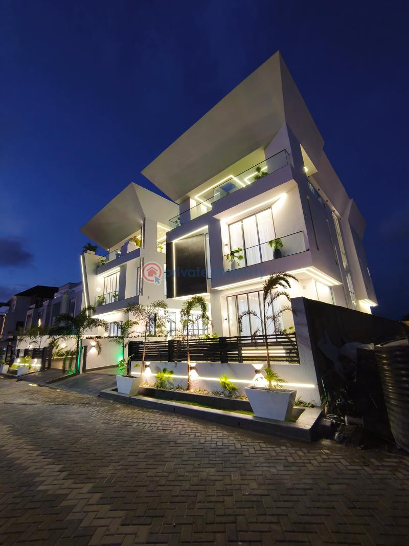 5 bedroom Duplex For Sale Pinnock Axis Osapa Lekki Lagos - 0