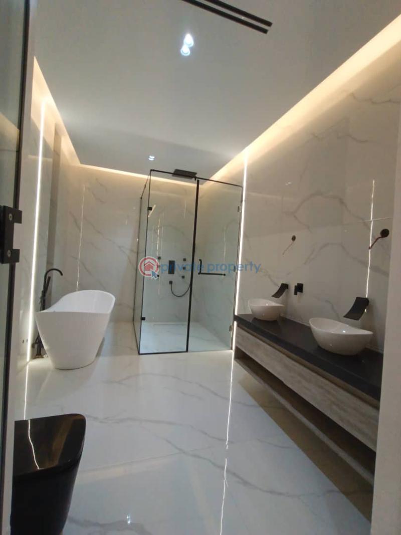 5 bedroom Duplex For Sale Pinnock Axis Osapa Lekki Lagos - 33