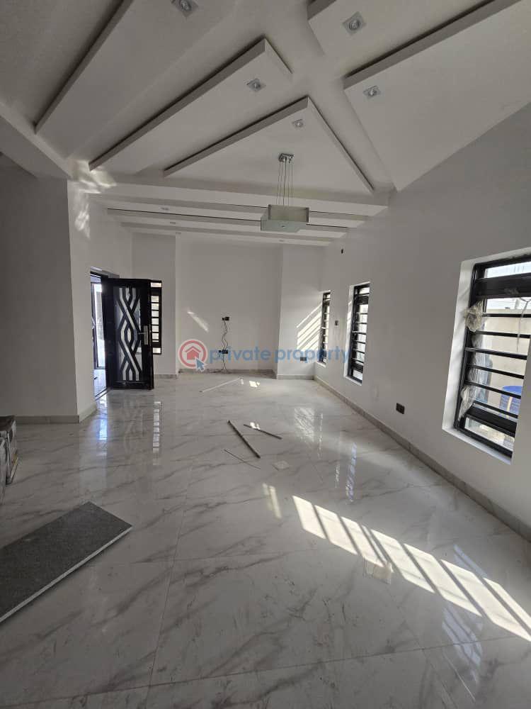 5 bedroom Detached Duplex For Sale Omole Phase 2 Ojodu Lagos - 1