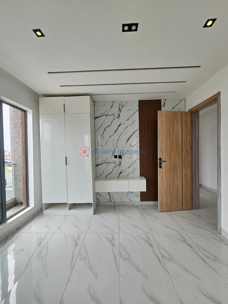 2 bedroom Block Of Flats For Sale Ikate Elegushi Lekki Lagos - 3