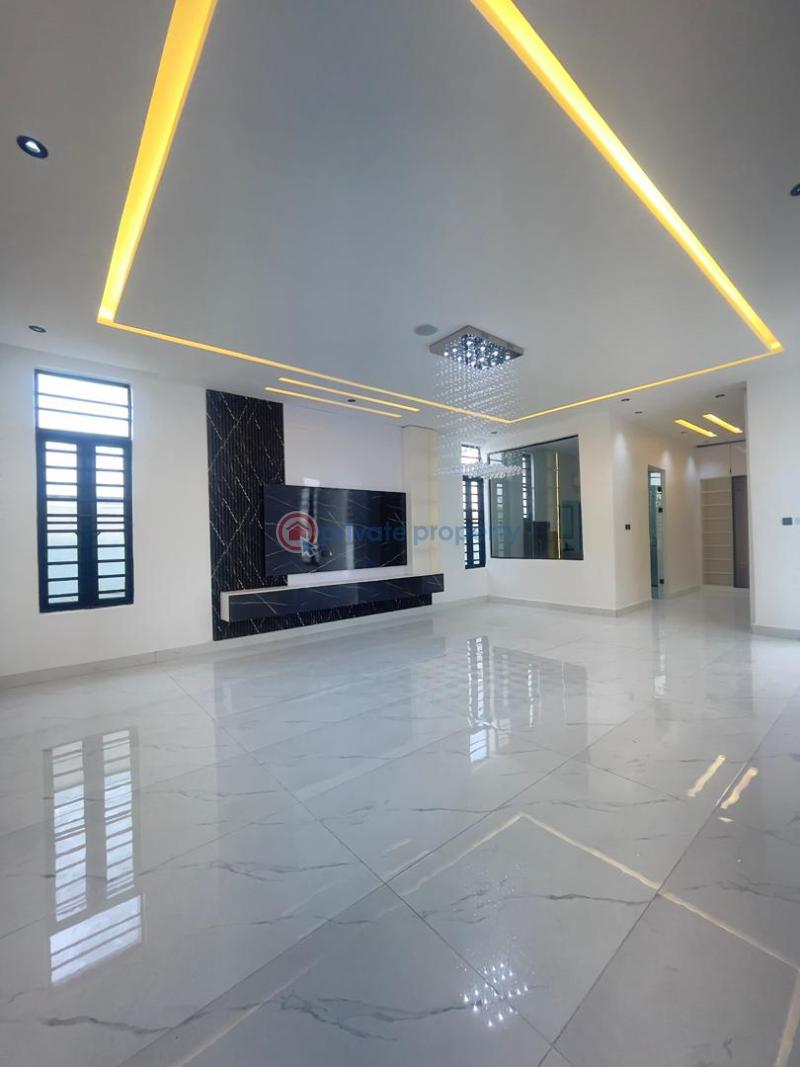 5 bedroom Detached Duplex For Sale Chevron Drive Lekki Lagos - 11