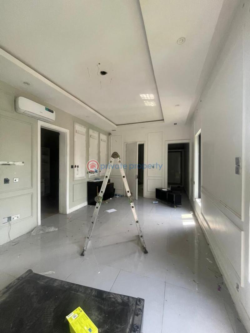 1 bedroom Mini Flat For Rent Victoria Island Lagos - 5