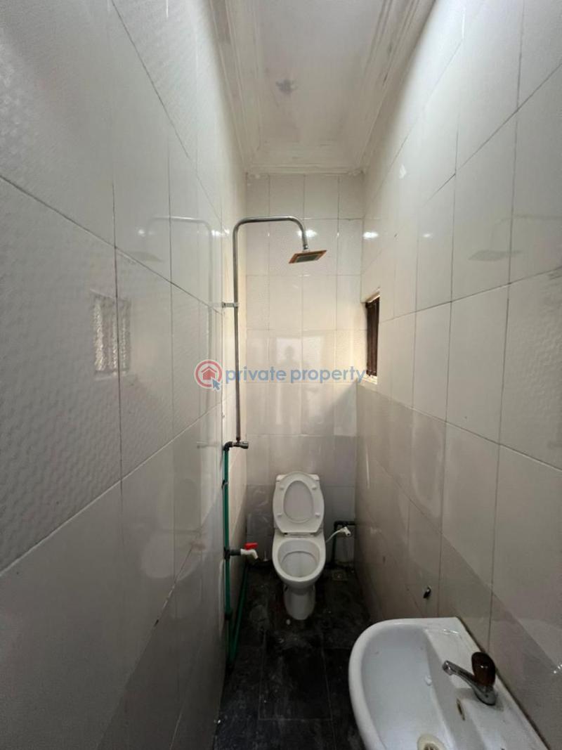 1 bedroom Mini Flat For Sale Bera Estate Lekki Phase 2 Lagos - 9