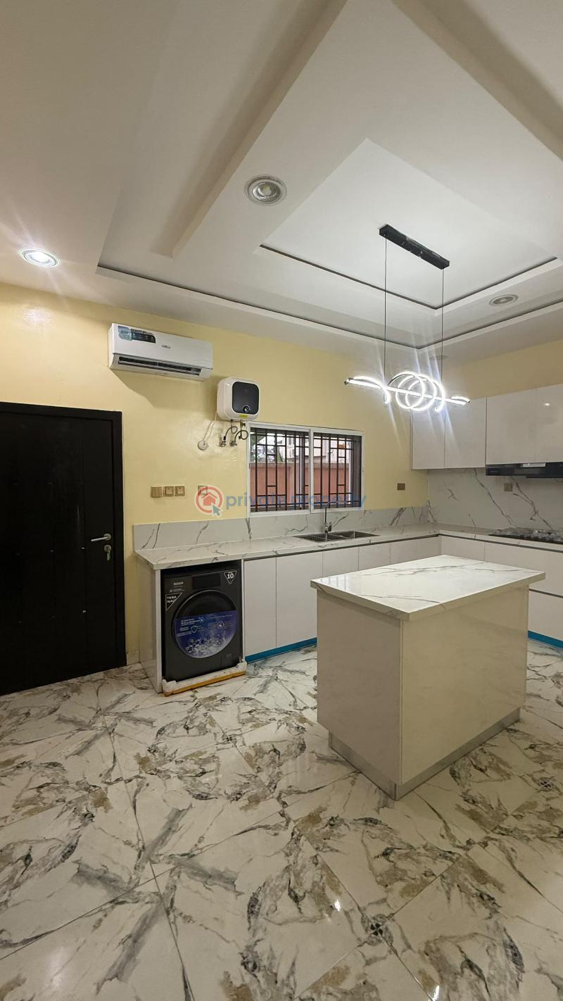 5 bedroom Semi detached Duplex For Rent Lekki Phase 2 Lagos - 3