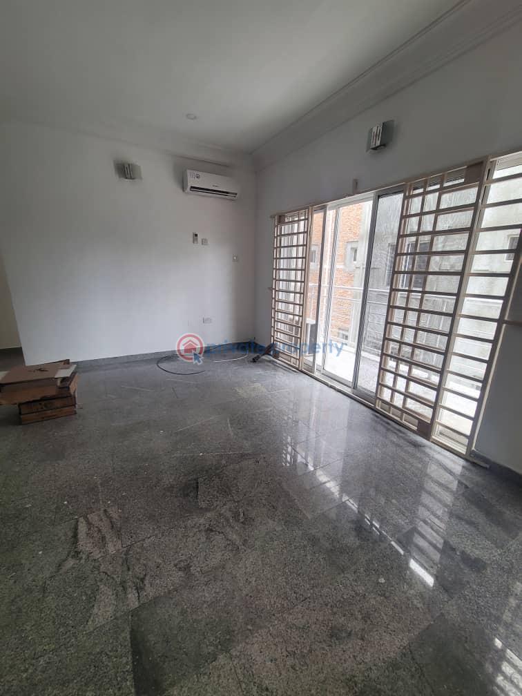 3 bedroom Flat & Apartment For Rent Admiralty Way Lekki Lagos - 1