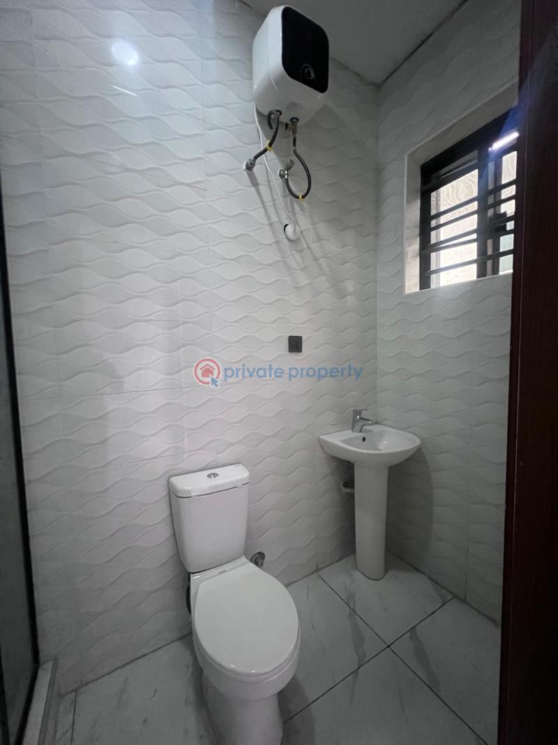 4 bedroom Terraced Duplex For Sale Chevron Drive Lekki Lagos - 9