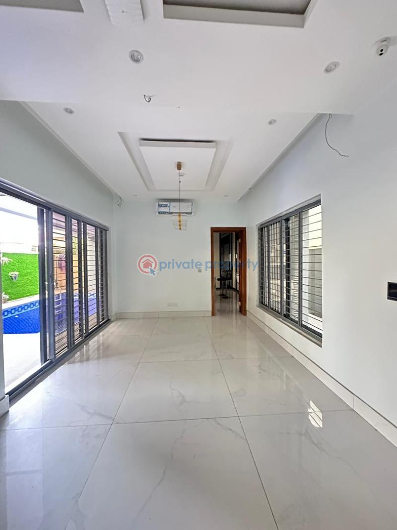 5 bedroom Detached Duplex For Sale Lekki Phase 1 Lagos - 2