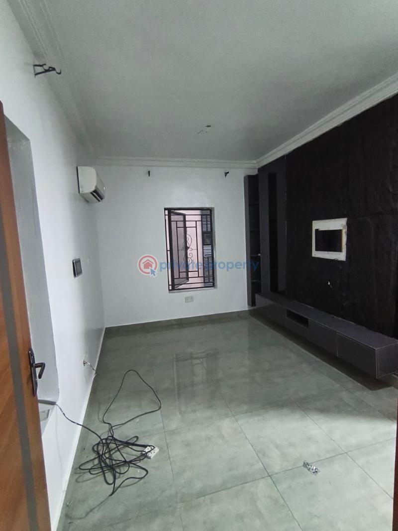 1 bedroom Mini Flat For Sale Ikota Lekki Lagos - 3