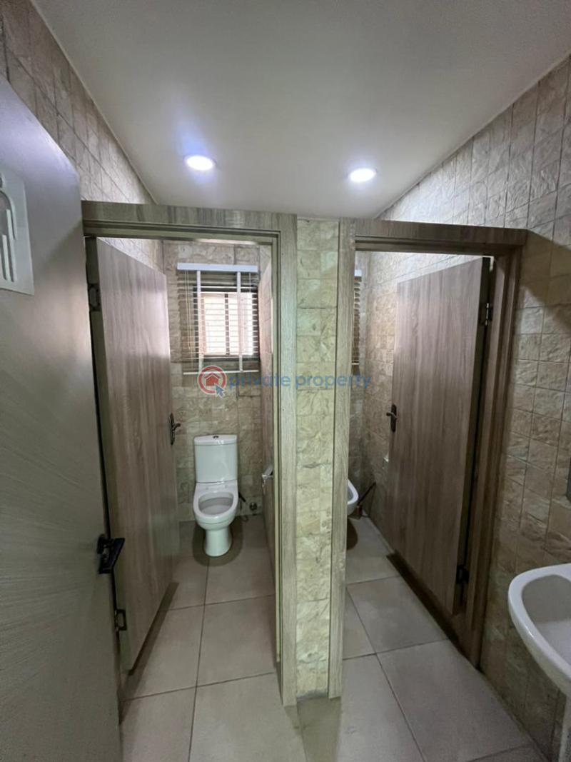 Shop For Rent Ikate Lekki Phase 1 Lagos - 4