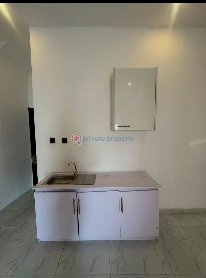 1 bedroom Flat & Apartment For Rent Jakande Lagos Island  - 3