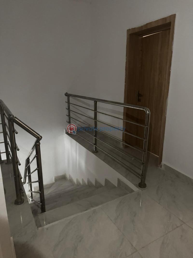 Exquisite unfurnished 4 bedroom terrace for rent - 4 4 bedroom Terrace For Rent Abraham Adesanya Ajah Lagos - 4