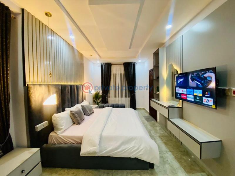 Exquisitely 3-bedroom apartment - 2 1 bedroom Flat & Apartment Short let Lekki Phase 1 Lagos - 2
