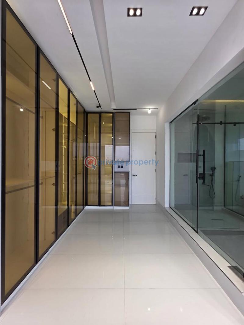 5 bedroom Detached Duplex For Sale Chevron, Lekki Lagos - 4