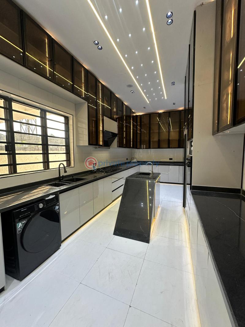 5 bedroom Detached Duplex For Sale Chevron, Lekki Lagos - 5