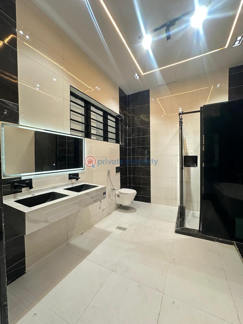 5 bedroom Detached Duplex For Sale Chevron, Lekki Lagos - 11